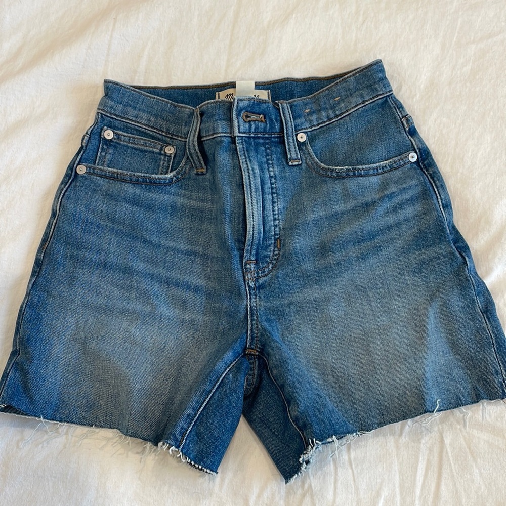 Madewell perfect vintage denim shorts. Never worn
